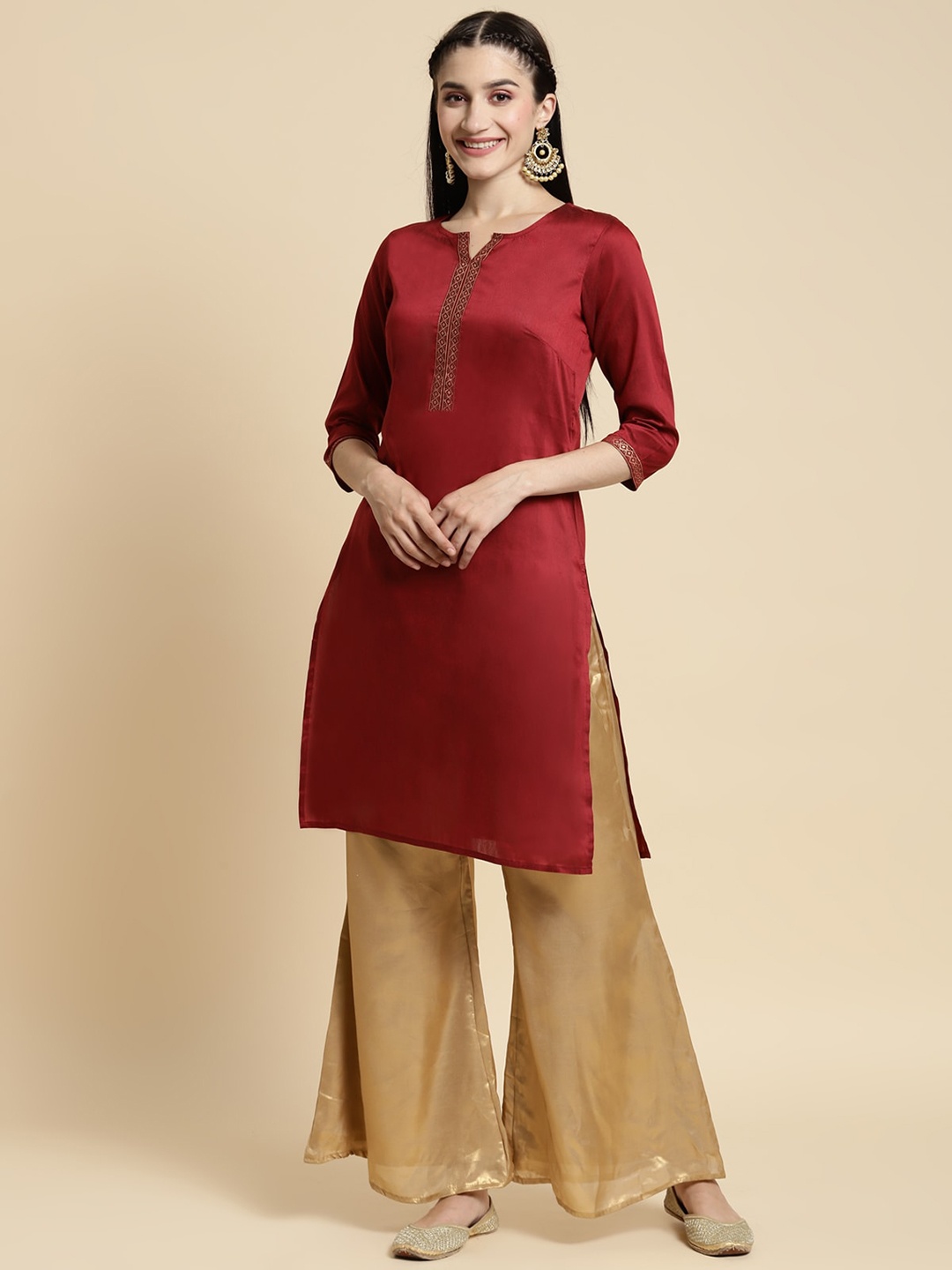

Rangita Yoke Design Notched Round Neck Kurta, Maroon
