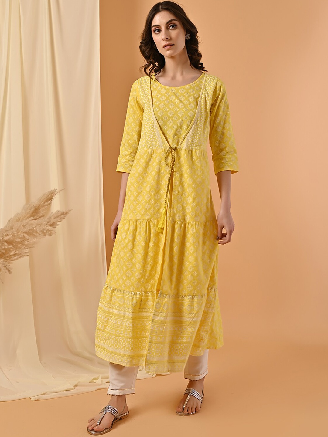 

Rangita Ethnic Motifs Printed Pure Cotton Layered Kurta, Yellow