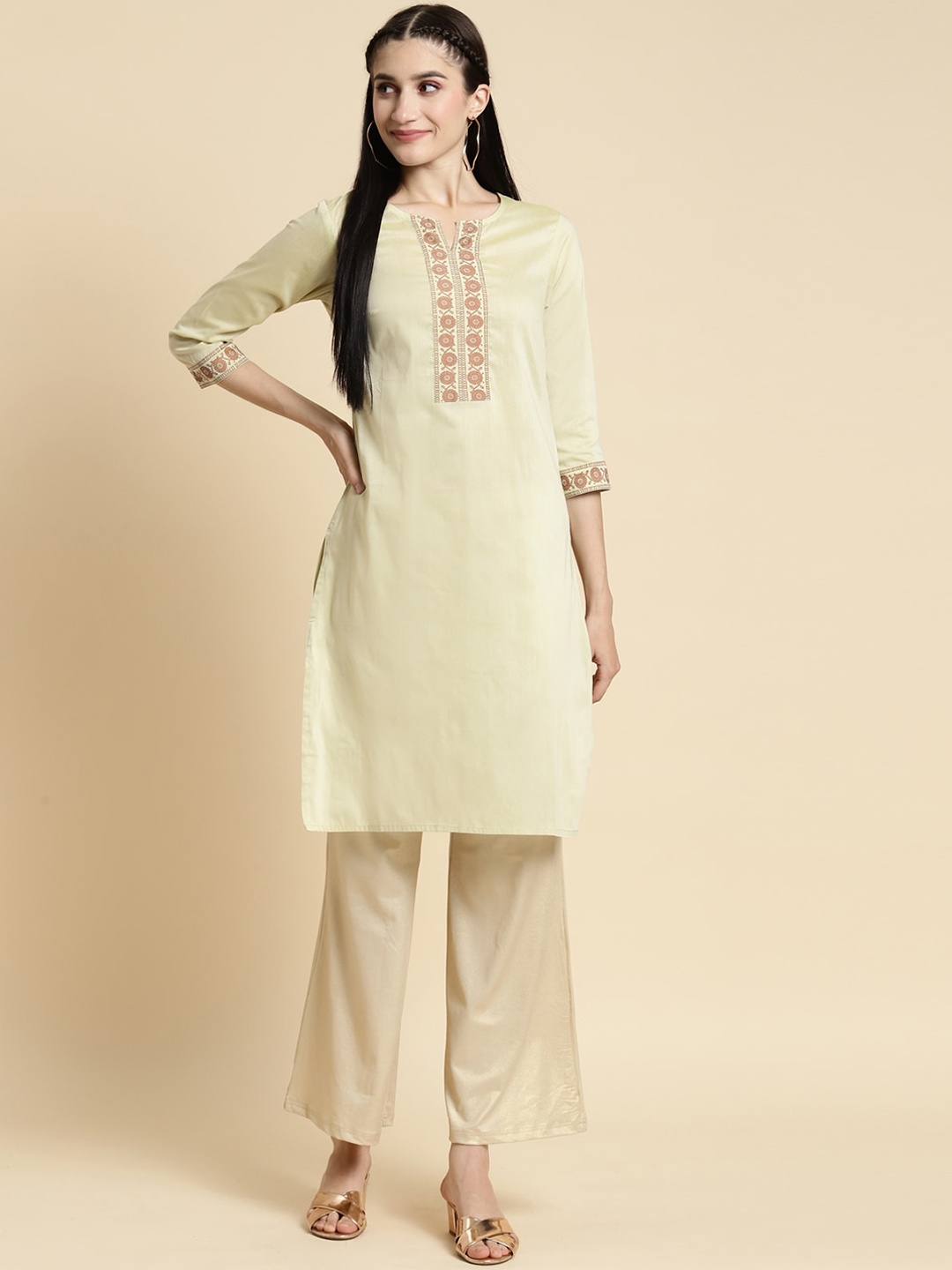 

Rangita Notched Neck Kurta, Beige