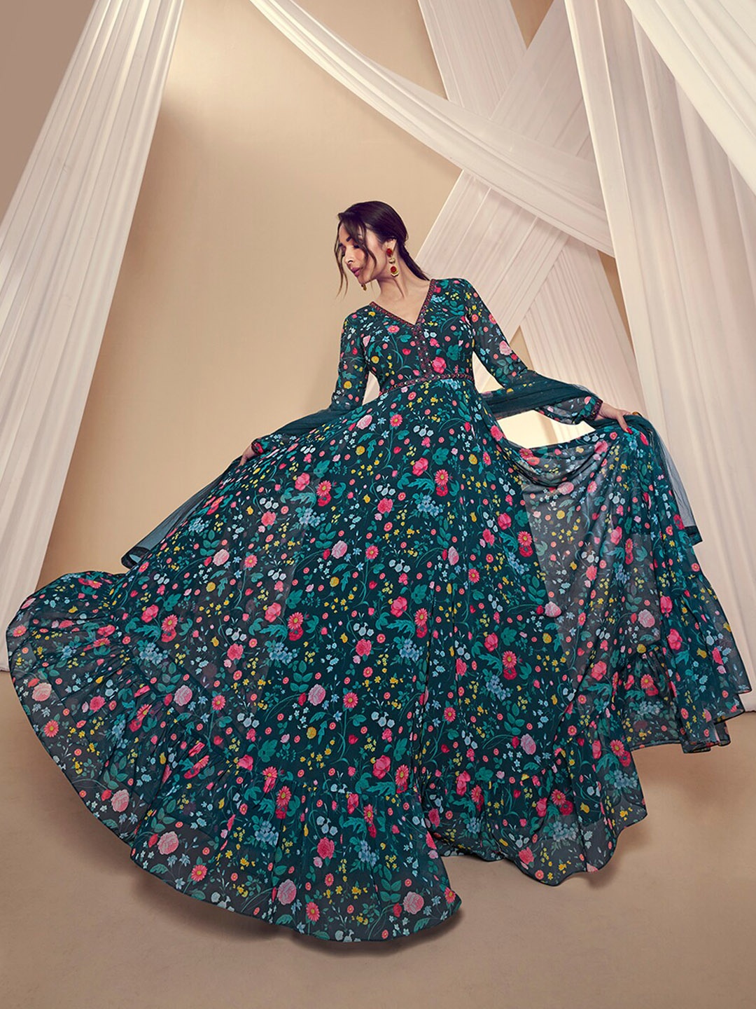 

Inddus Women Floral Printed and Thread Embroidered Lace Kurta with Dupatta, Teal