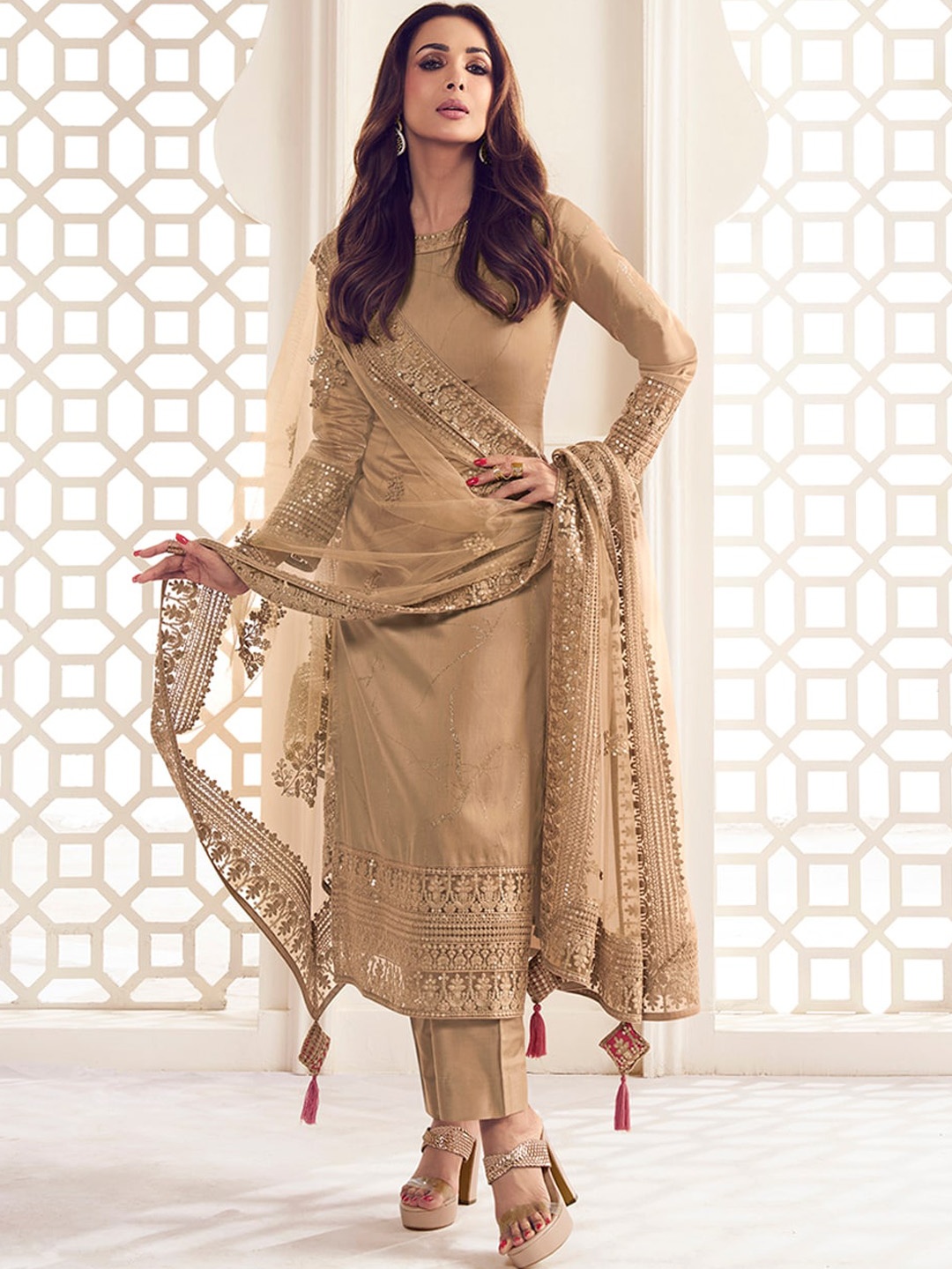 

Inddus Women Floral Thread and Sequined Embroidered Kurta Set, Beige