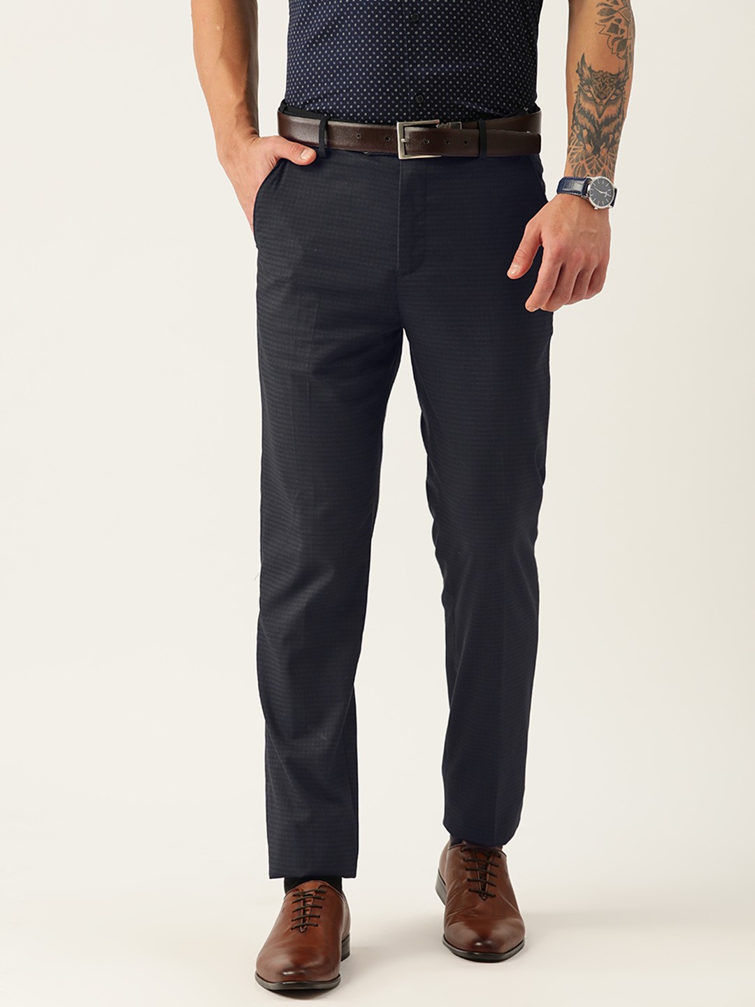 

Peter England Men Checked Slim Fit Formal Trousers, Navy blue