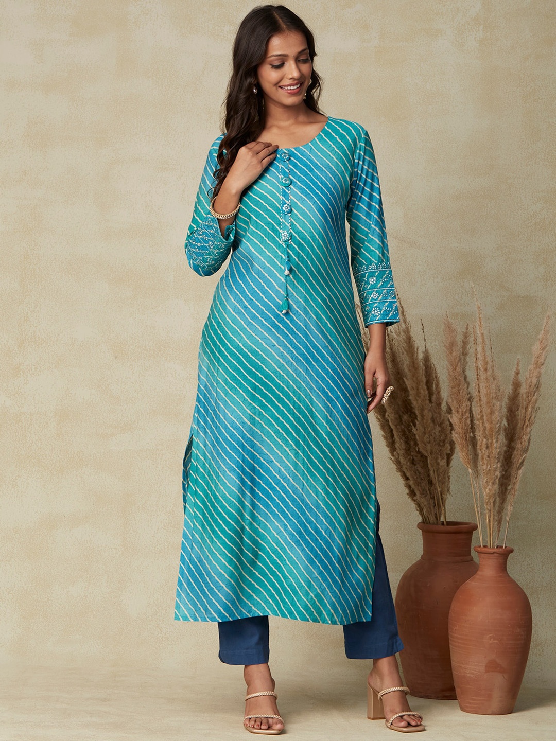 

FASHOR Blue Leheriya Printed Gotta Patti Kurta