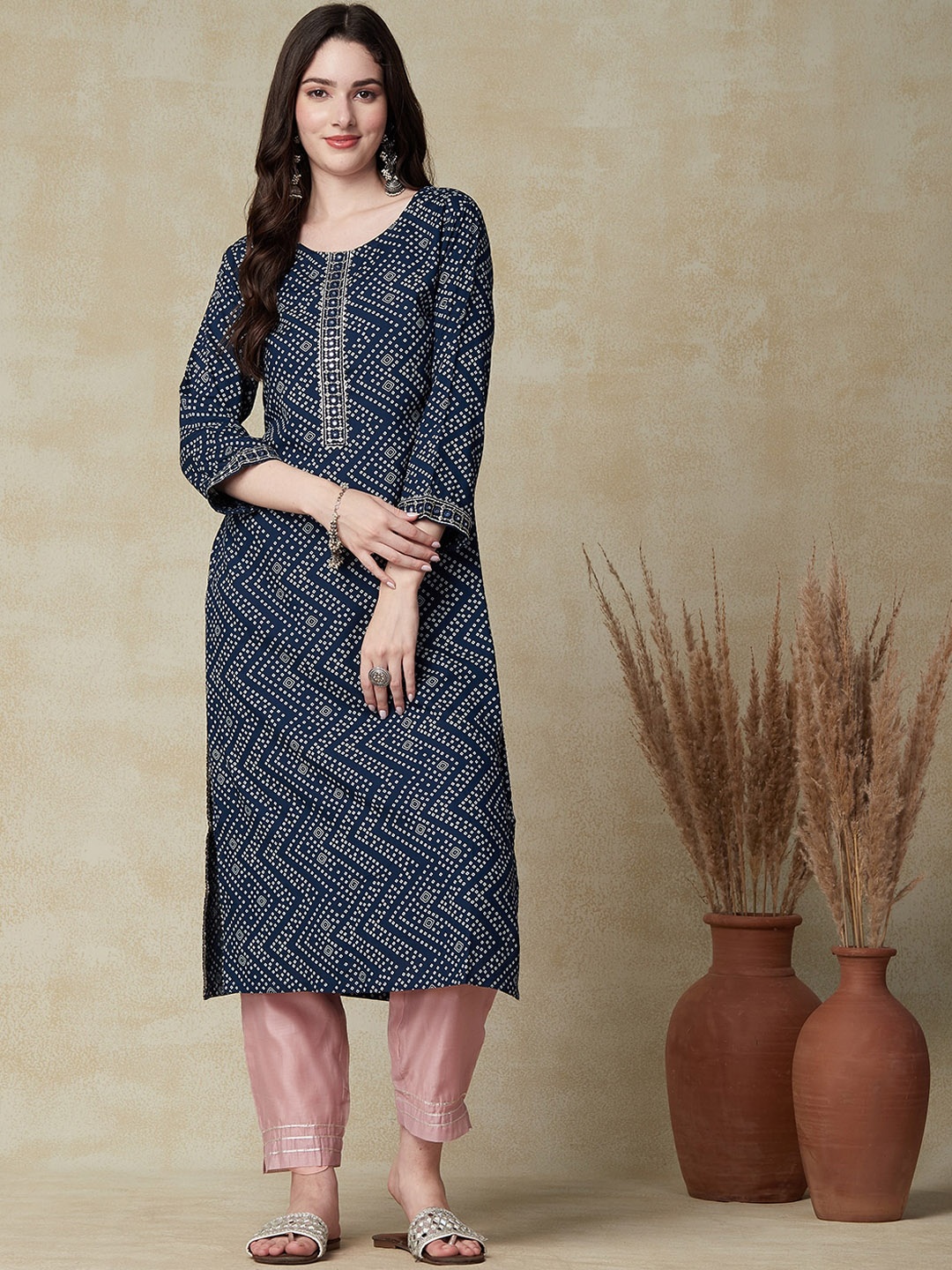 

FASHOR Blue Bandhani Printed Thread Work Straight Kurta