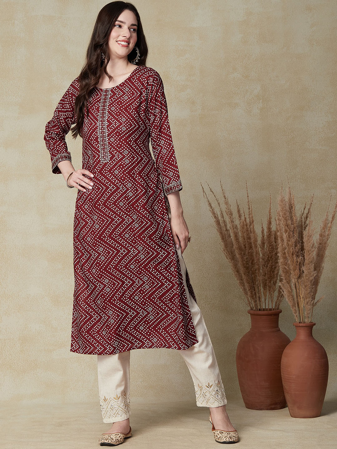

FASHOR Geometric Printed Straight Kurta, Brown