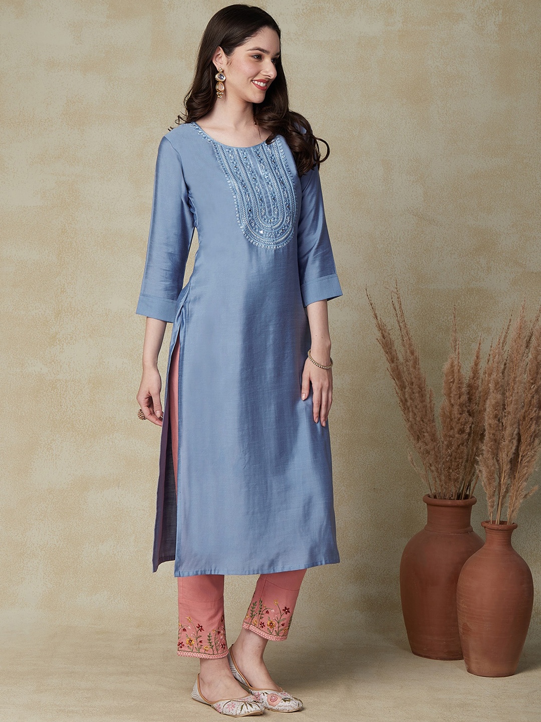 

FASHOR Floral Yoke Design Straight Kurta, Blue