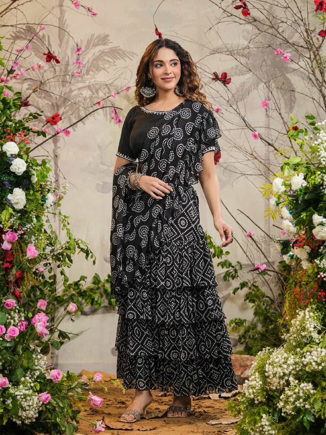 

EverBloom Bandhani Printed Embroidered Pure Georgette Ready to Wear Saree, Black