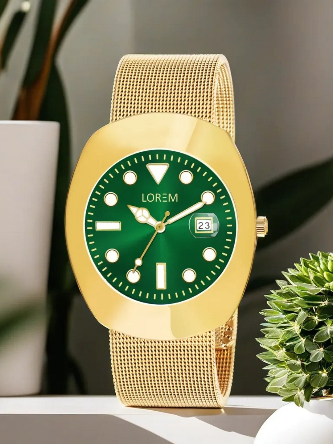 

LOREM Men Textured Dial & Bracelet Style Analogue Watch LR140, Green