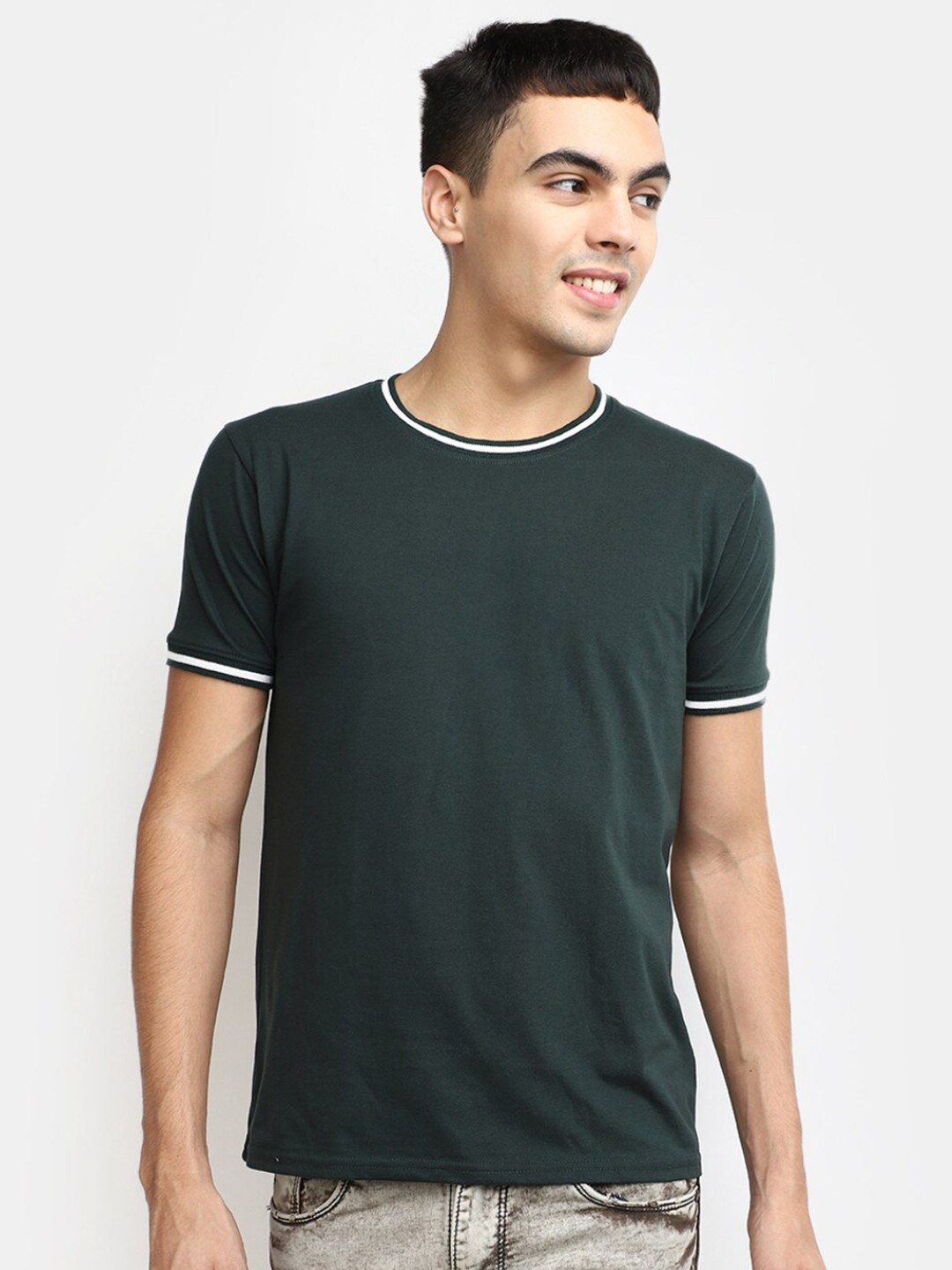 

V-Mart Round Neck Short Sleeves Slim Fit Cotton T-shirt, Green