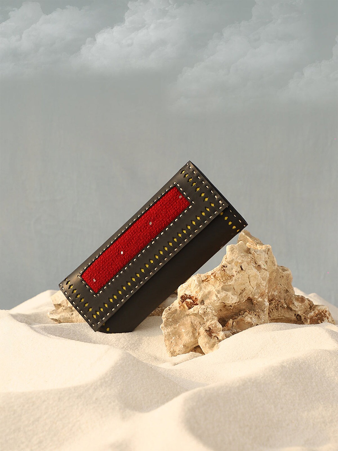 

A BIG INDIAN STORY Women Ethnic Motifs Leather Three Fold Wallet, Black