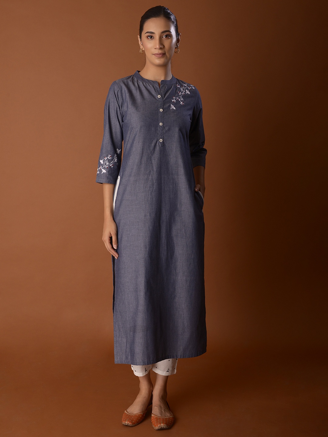 

PINKSKY Floral Embroidered Pure Cotton Kurta with Trousers, Grey