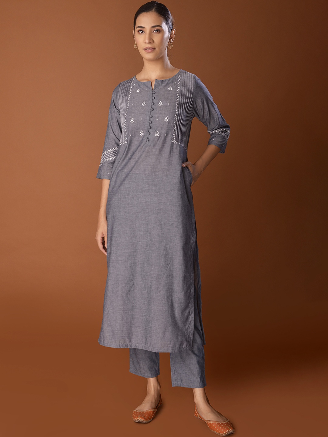 

PINKSKY Yoke Design Thread Work Pure Cotton Kurta With Trousers, Grey