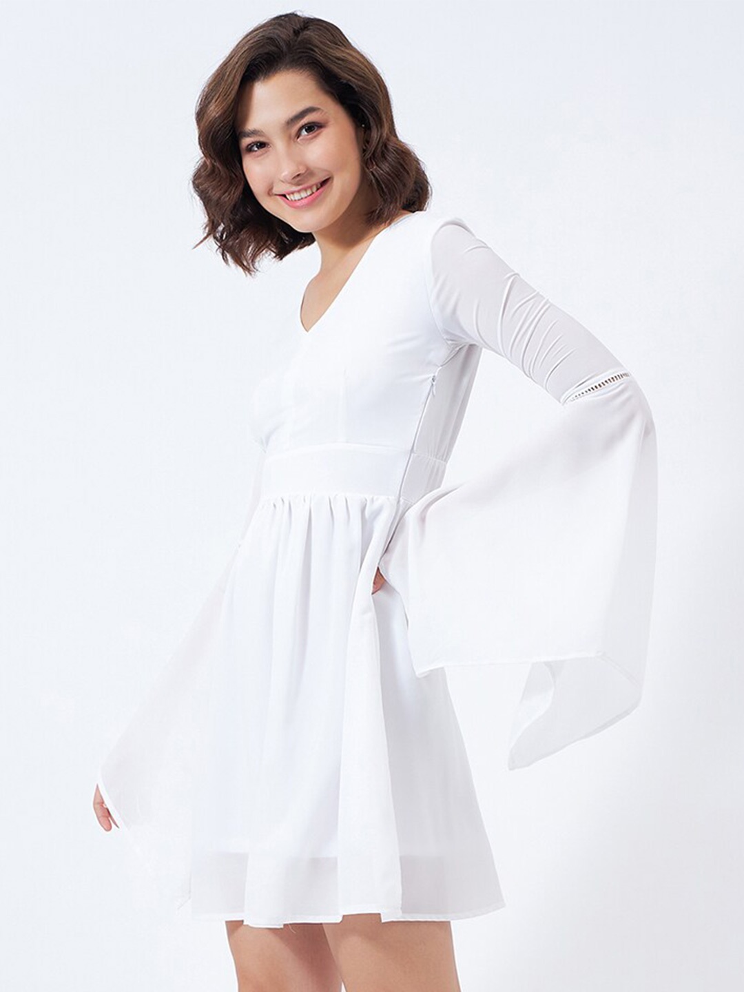 

COLOR CAPITAL V-Neck Bell Sleeves Gathered Georgette Fit & Flare Dress, White