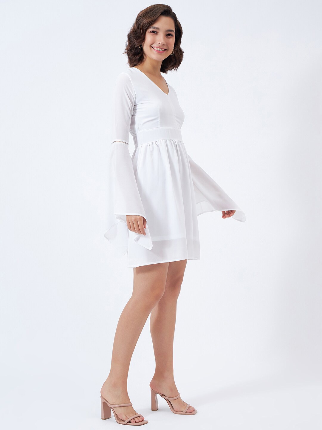 

COLOR CAPITAL V-Neck Bell Sleeves Gathered Georgette Fit & Flare Dress, White