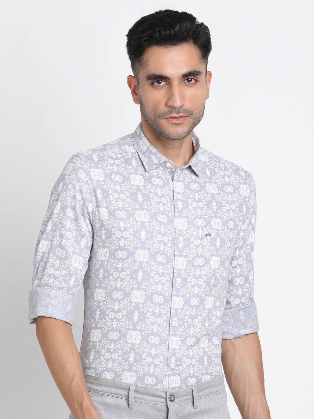 

Turtle Relaxed Slim Fit Floral Ethnic Motifs Printed Formal Shirt, Grey