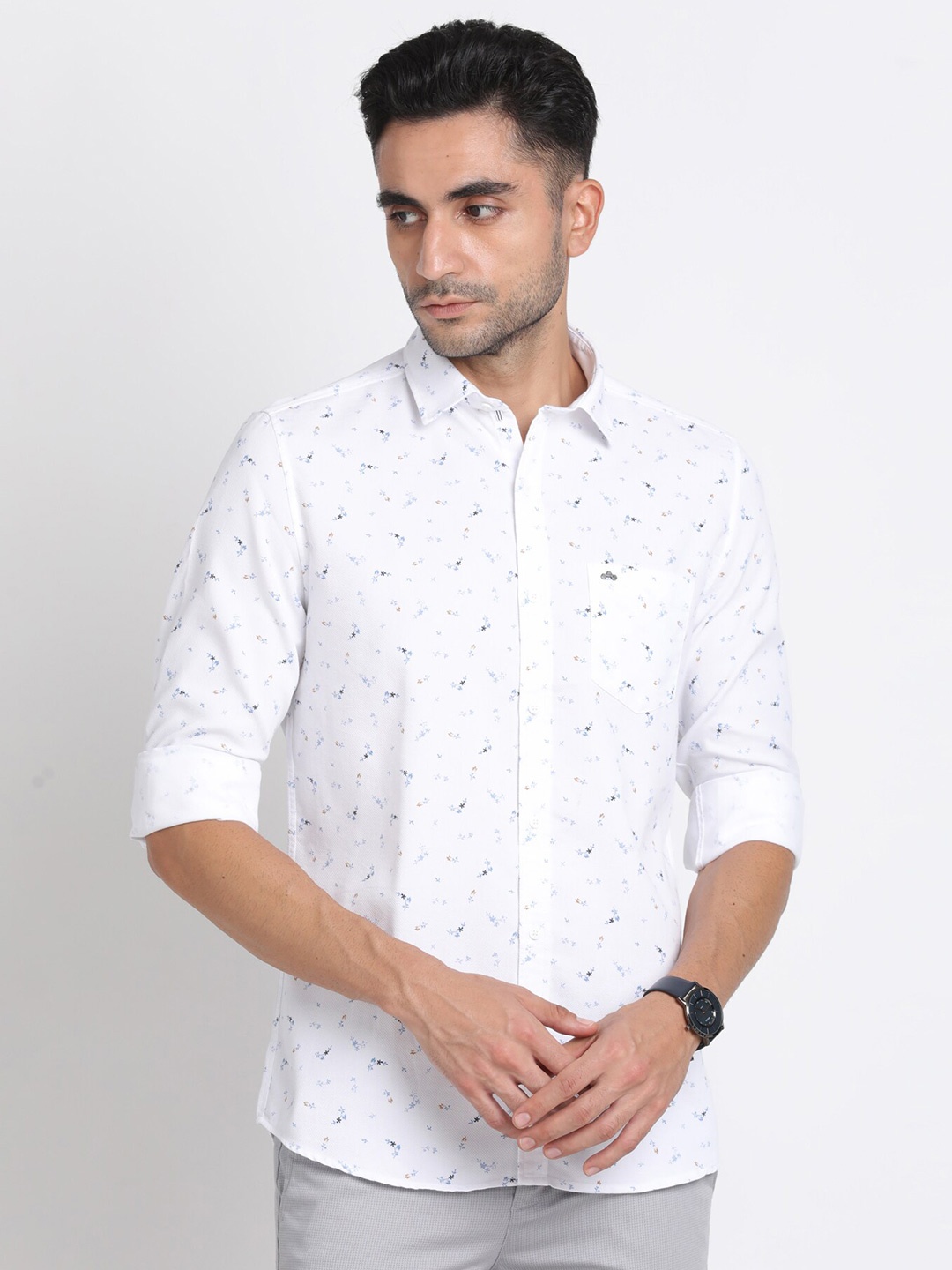 

Turtle Relaxed Regular Fit Opaque Printed Casual Shirt, White