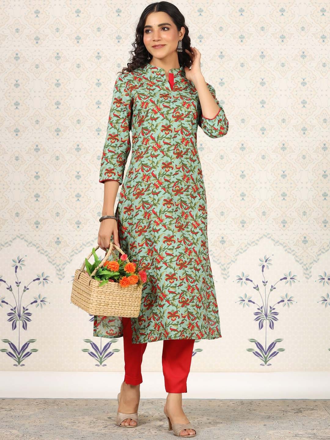 Ode by House of Pataudi Green Floral Printed Straight Kurta