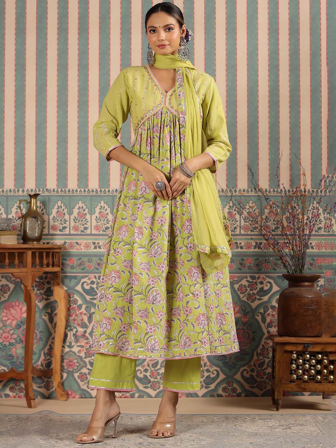 

Readiprint Fashions Floral Printed Empire Anarkali Kurta with Palazzos & Dupatta, Green