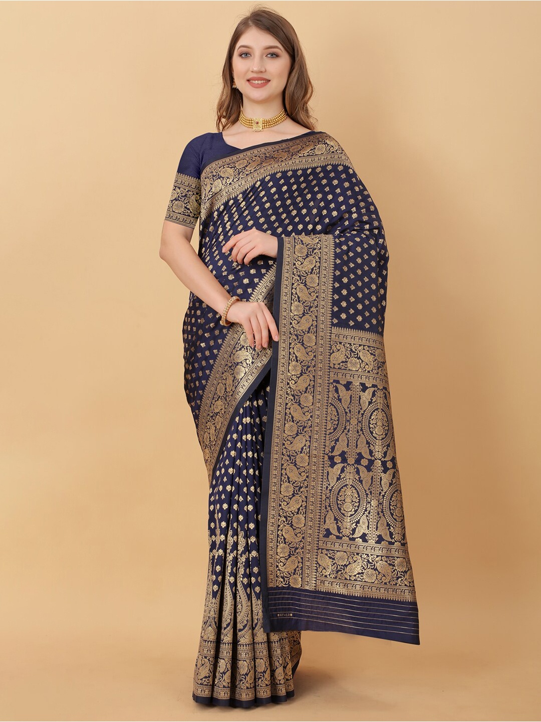 

JATRIQQ Woven Design Zari Kanjeevaram Saree, Navy blue