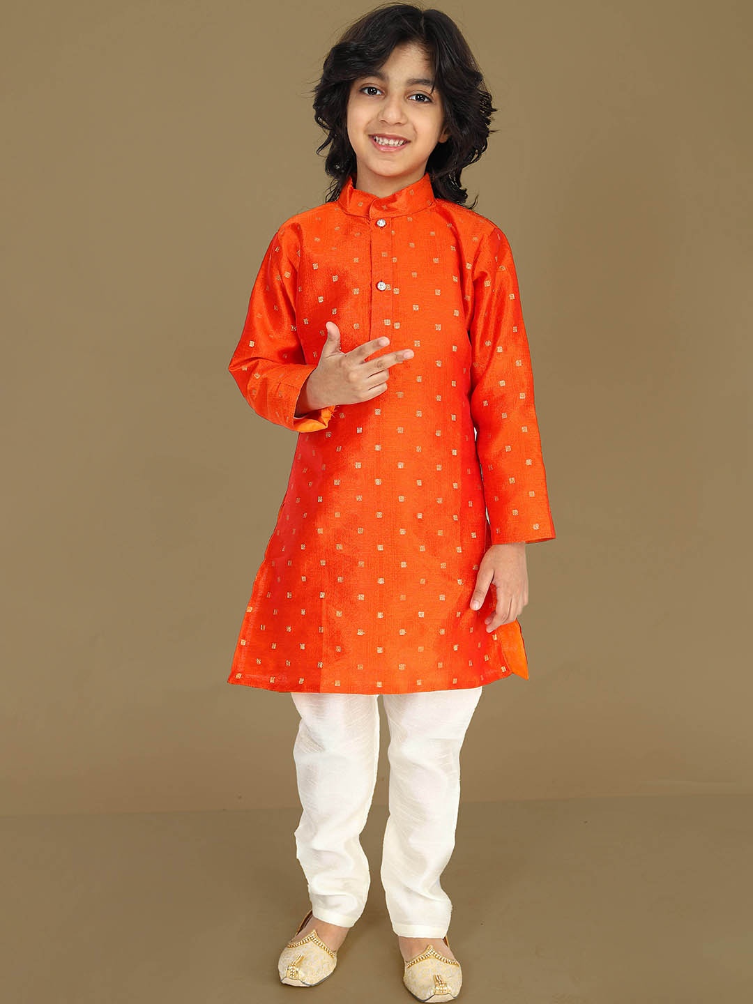 

VESHAM Boys Woven Design Mandarin Collar Kurta with Pyjamas, Orange