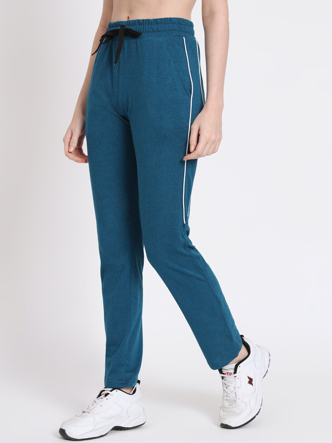 

Q-rious Regular Fit Cotton Track Pants, Teal