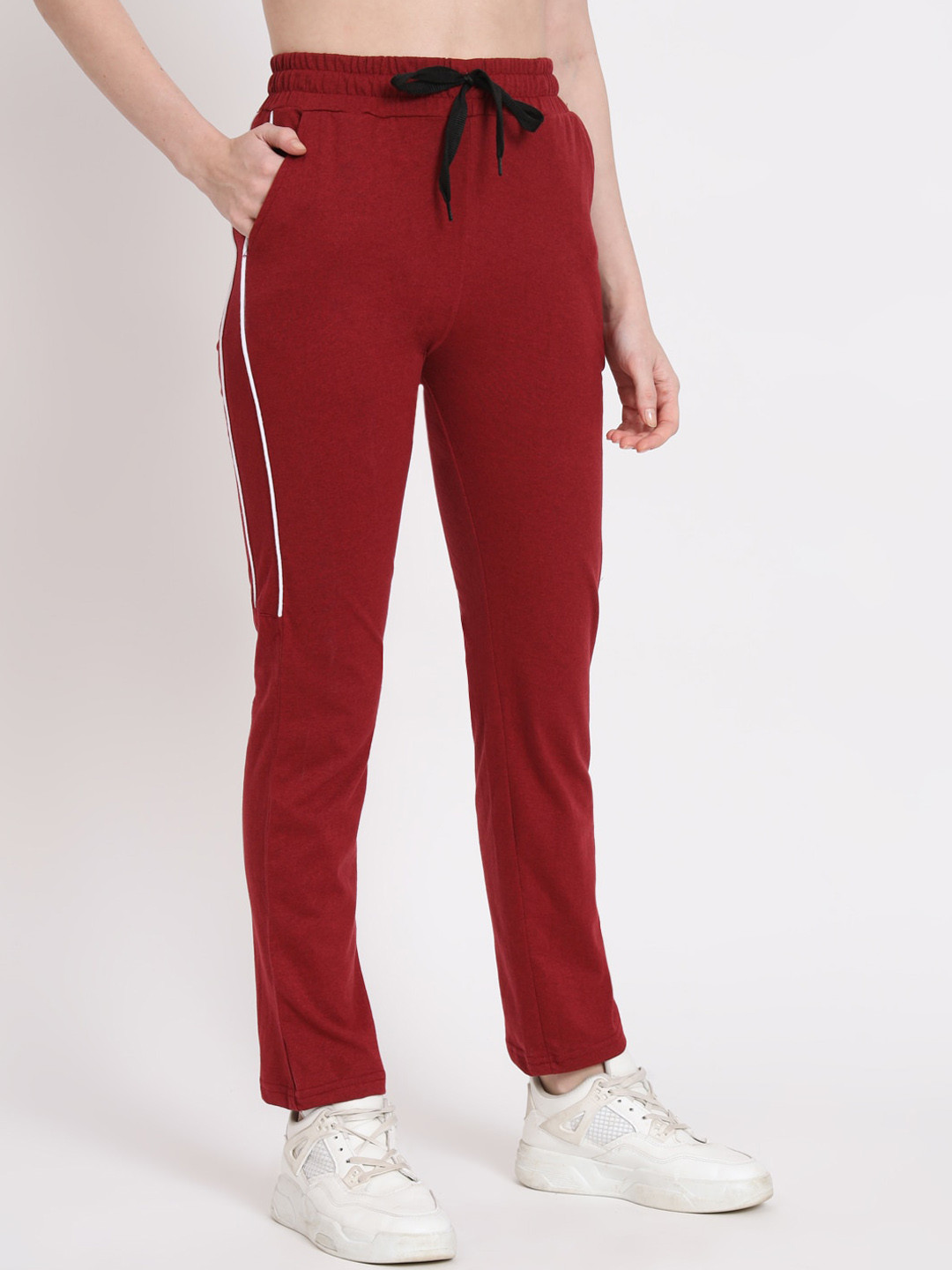 

Q-rious Women Mid-Rise Pure Cotton Track Pants, Maroon