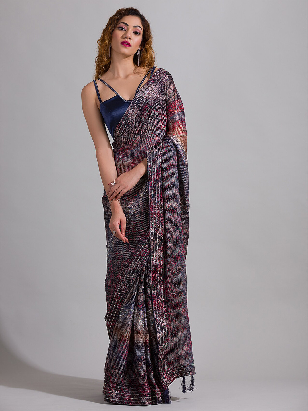 

Koskii Embellished Beads and Stones Saree, Blue