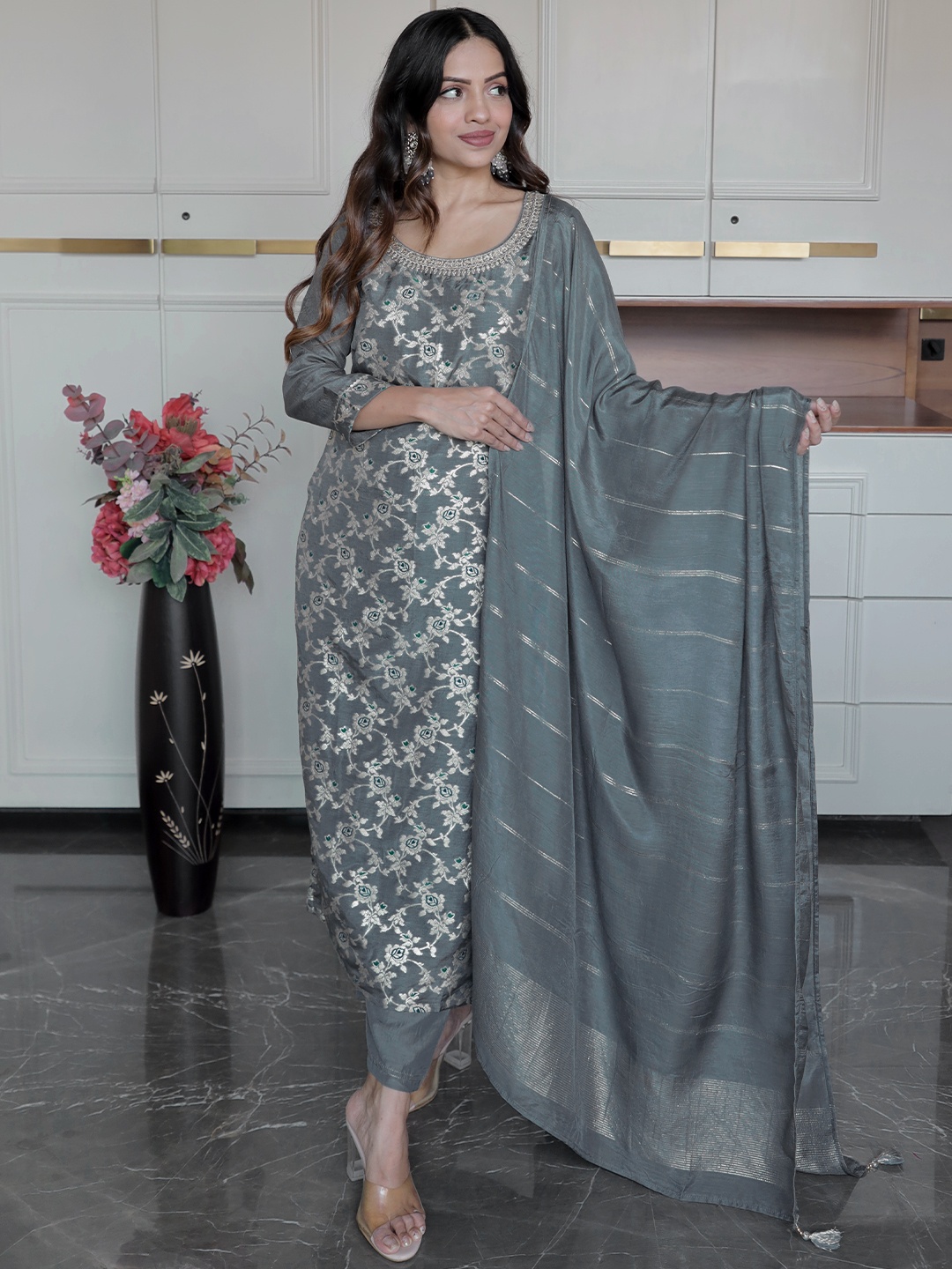 

Libas Floral Woven Design Zari Kurta With Trousers & Dupatta, Grey