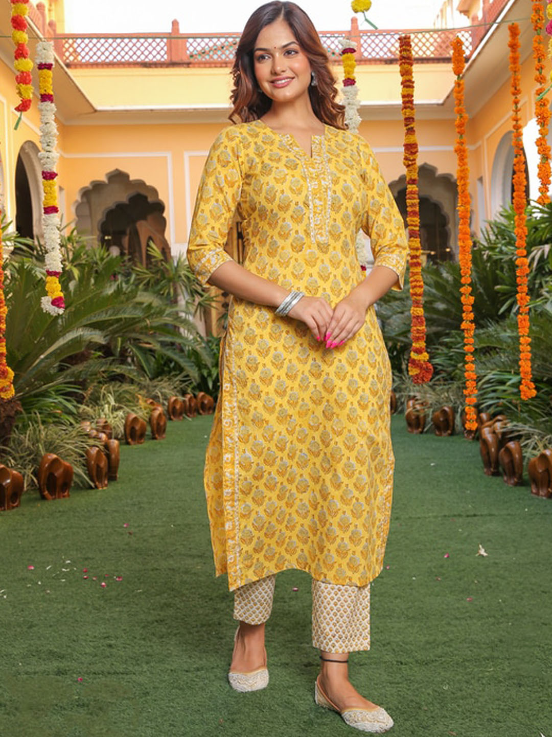 

Jaipuri Adaah Ethnic Motifs Printed Regular Pure Cotton Kurta With Trousers & Dupatta, Yellow