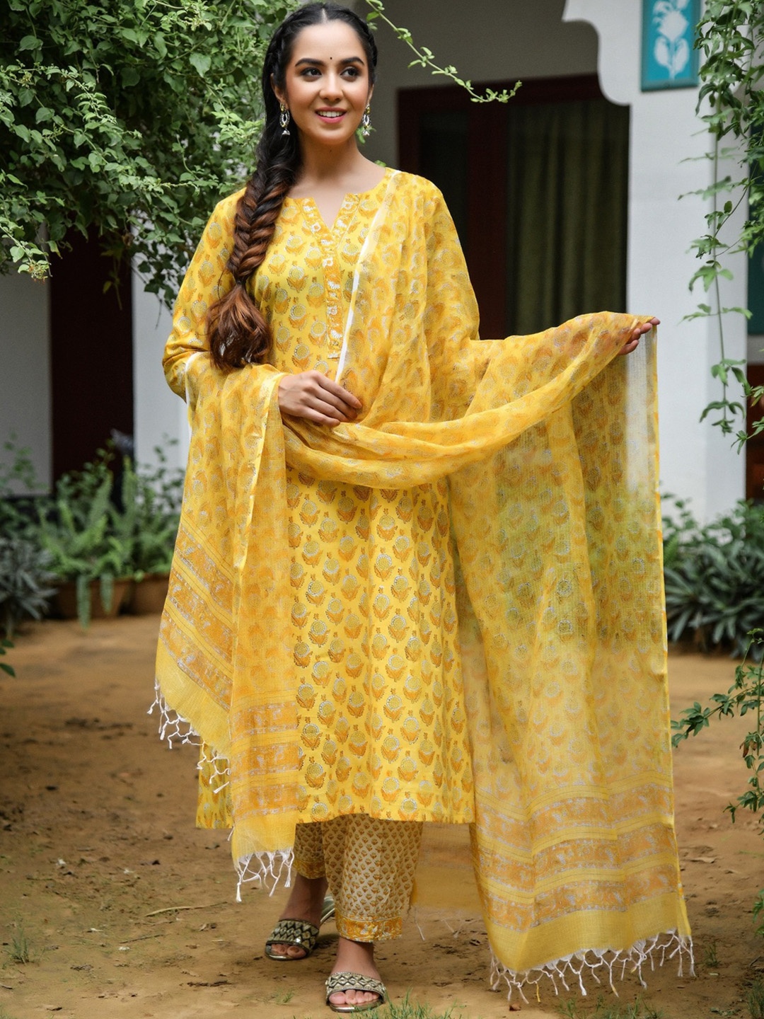 

Jaipuri Adaah Ethnic Motifs Printed Regular Pure Cotton Kurta With Salwar & Dupatta, Yellow