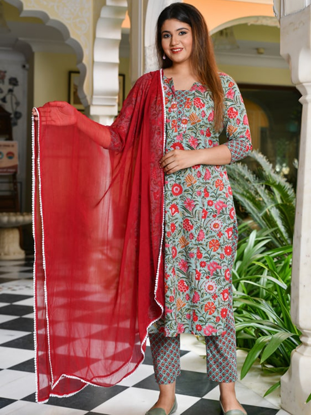 

Jaipuri Adaah Floral Printed Pure Cotton Kurta with Trousers & Dupatta, Green