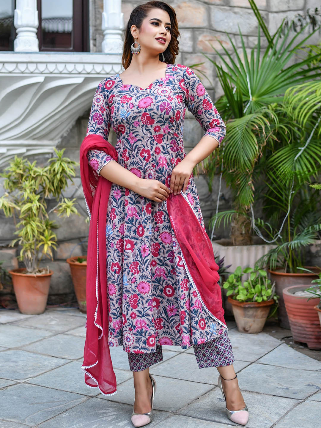 

Jaipuri Adaah Floral Printed Empire Pure Cotton Kurta with Trousers & Dupatta, Pink