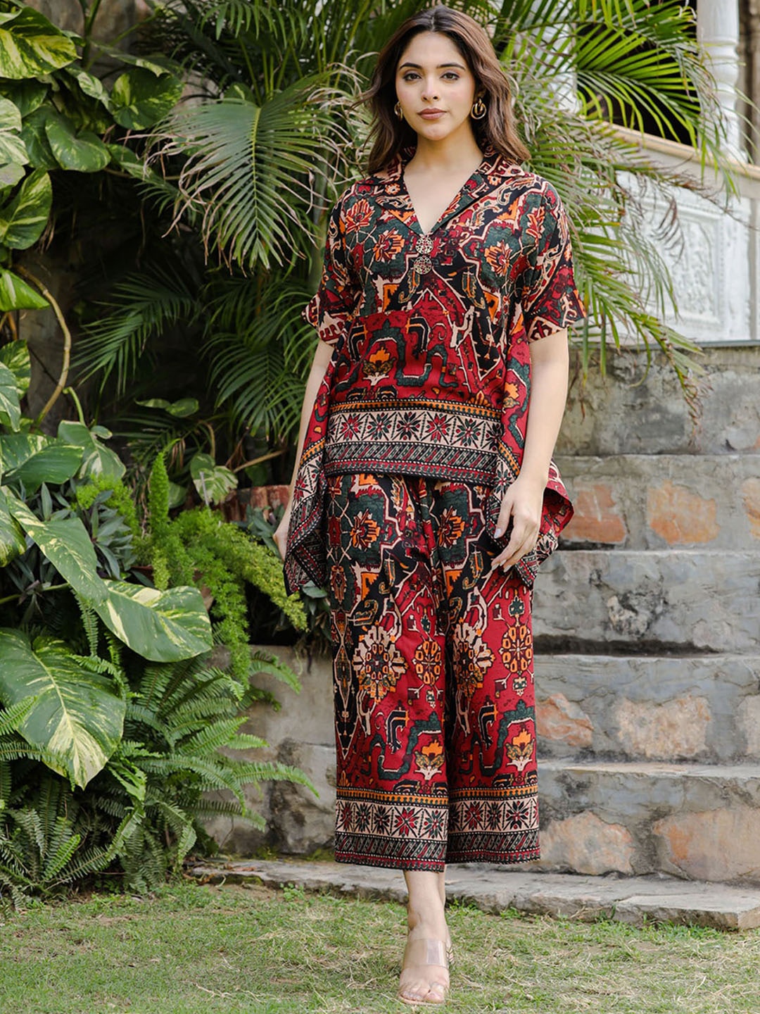 

FASHION DWAR Ethnic Motifs Printed Tunic With Palazzos, Red
