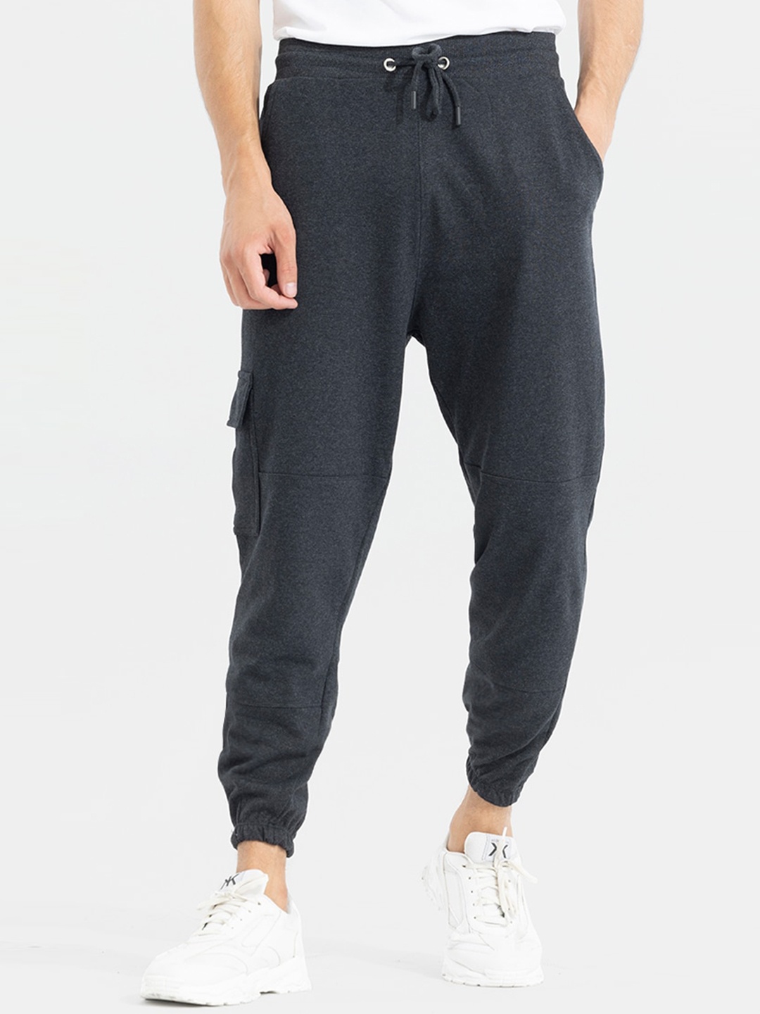 

Snitch Grey Classic Slim Fit Mid-Rise Plain cotton Joggers