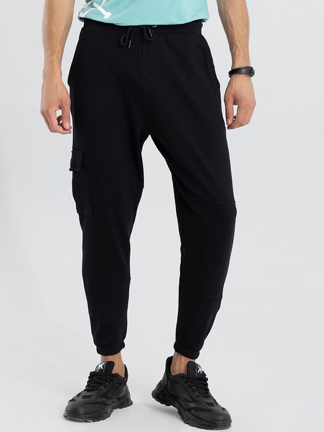 

Snitch Black Classic Slim Fit Mid-Rise Plain cotton Joggers