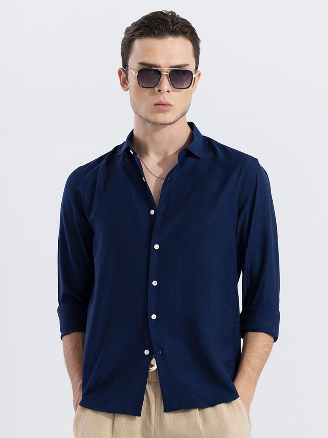 

Snitch Navy Blue Classic Spread Collar Slim Fit Pure Cotton Casual Shirt