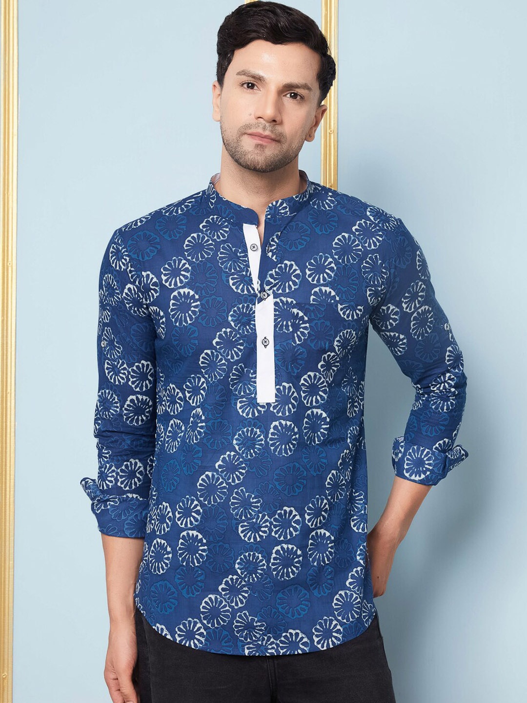 

See Designs Floral Printed Mandarin Collar A-Line Pure Cotton Short Kurta, Blue