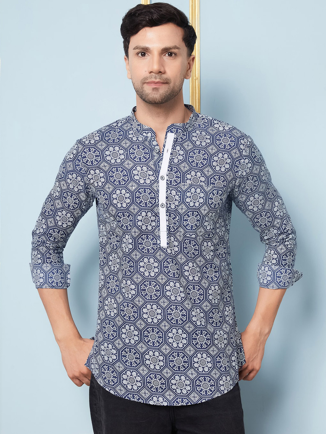 

See Designs Floral Printed Mandarin Collar A-Line Pure Cotton Short Kurta, Blue