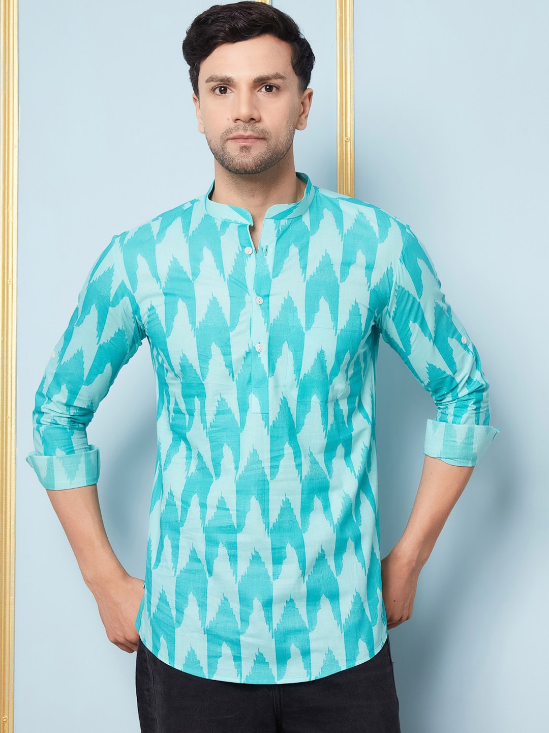 

See Designs Abstract Printed Mandarin Collar Pure Cotton Kurta, Turquoise blue