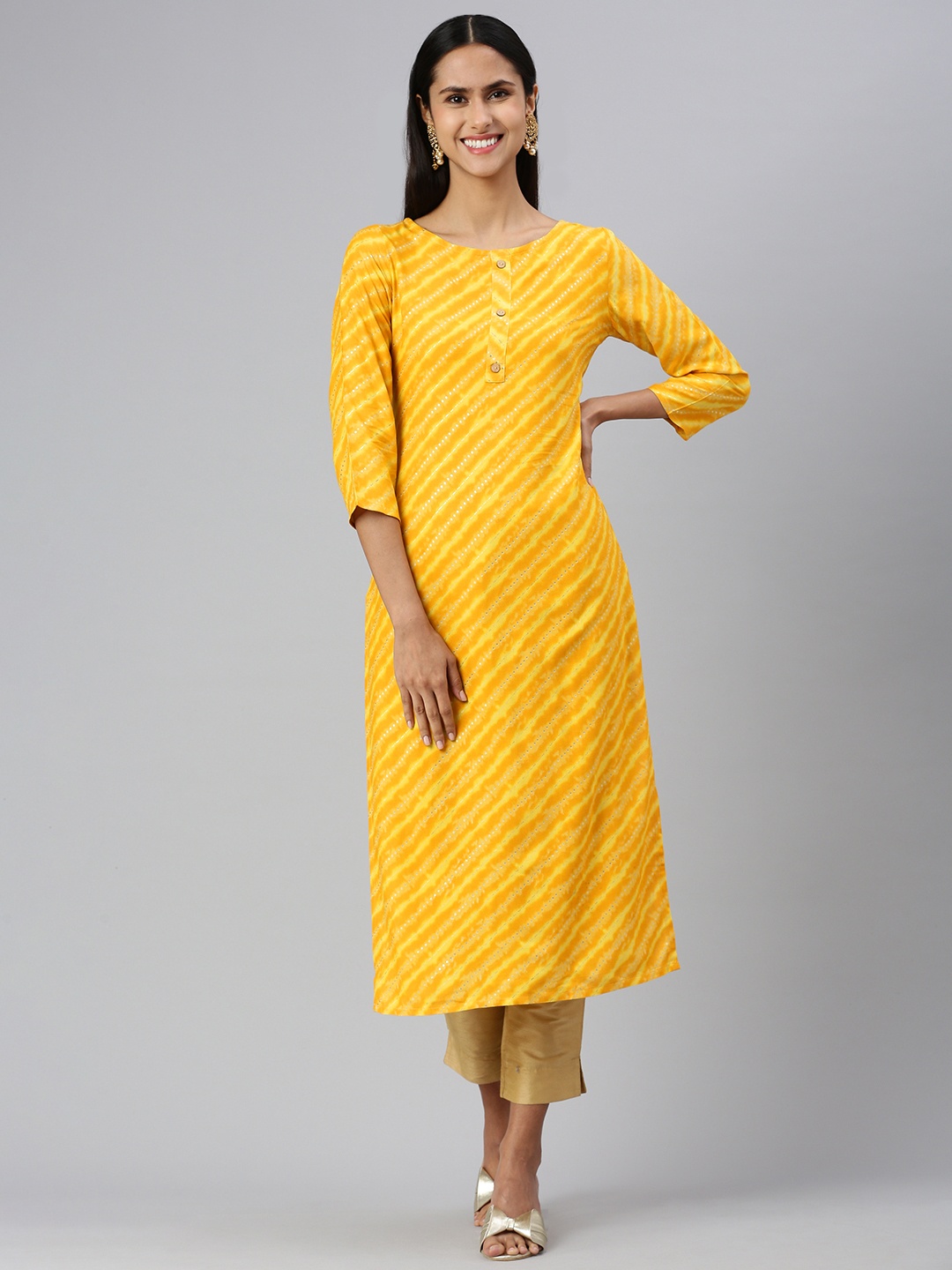

HRITIKA Women Leheriya Striped Kurta, Yellow