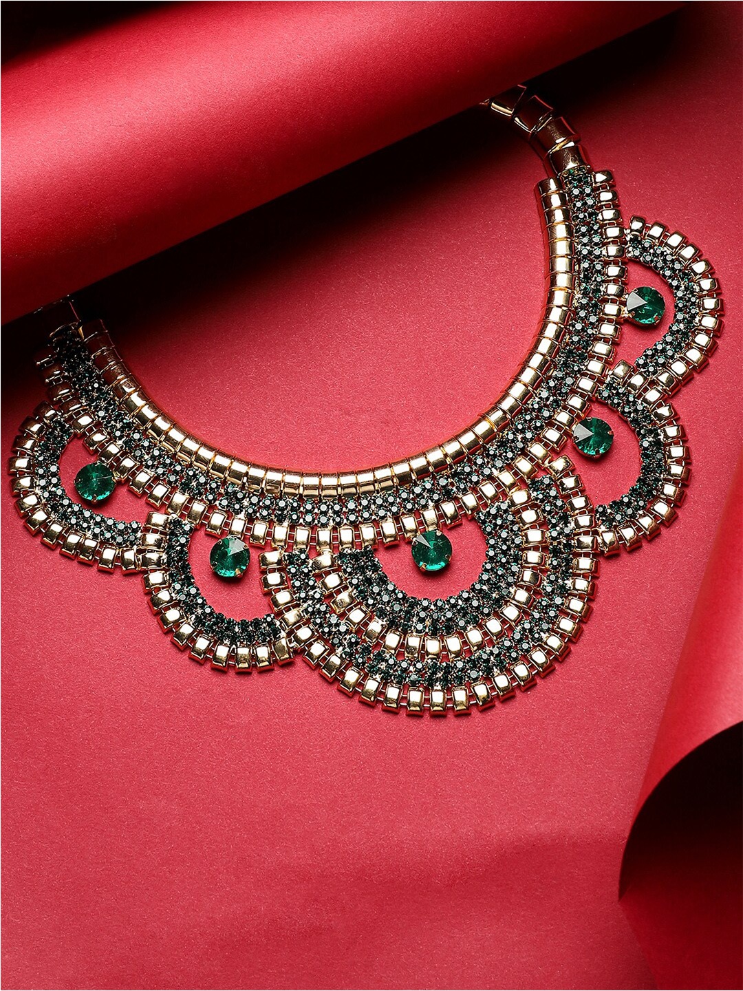 

SOHI Gold-Plated Necklace