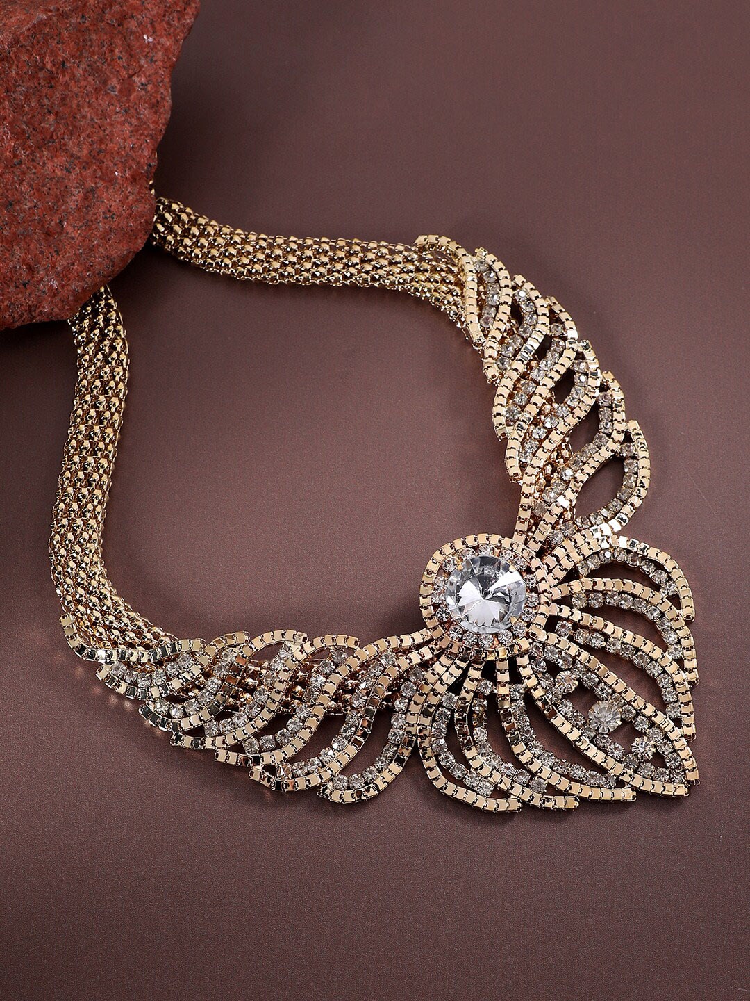 

SOHI Gold-Plated Necklace