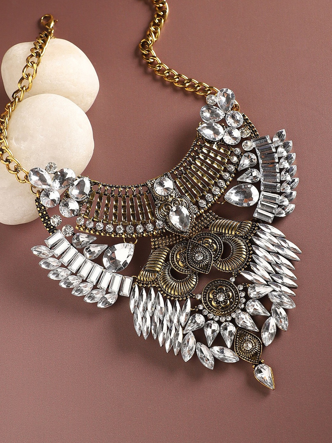 

SOHI Gold-Plated Crystal Necklace
