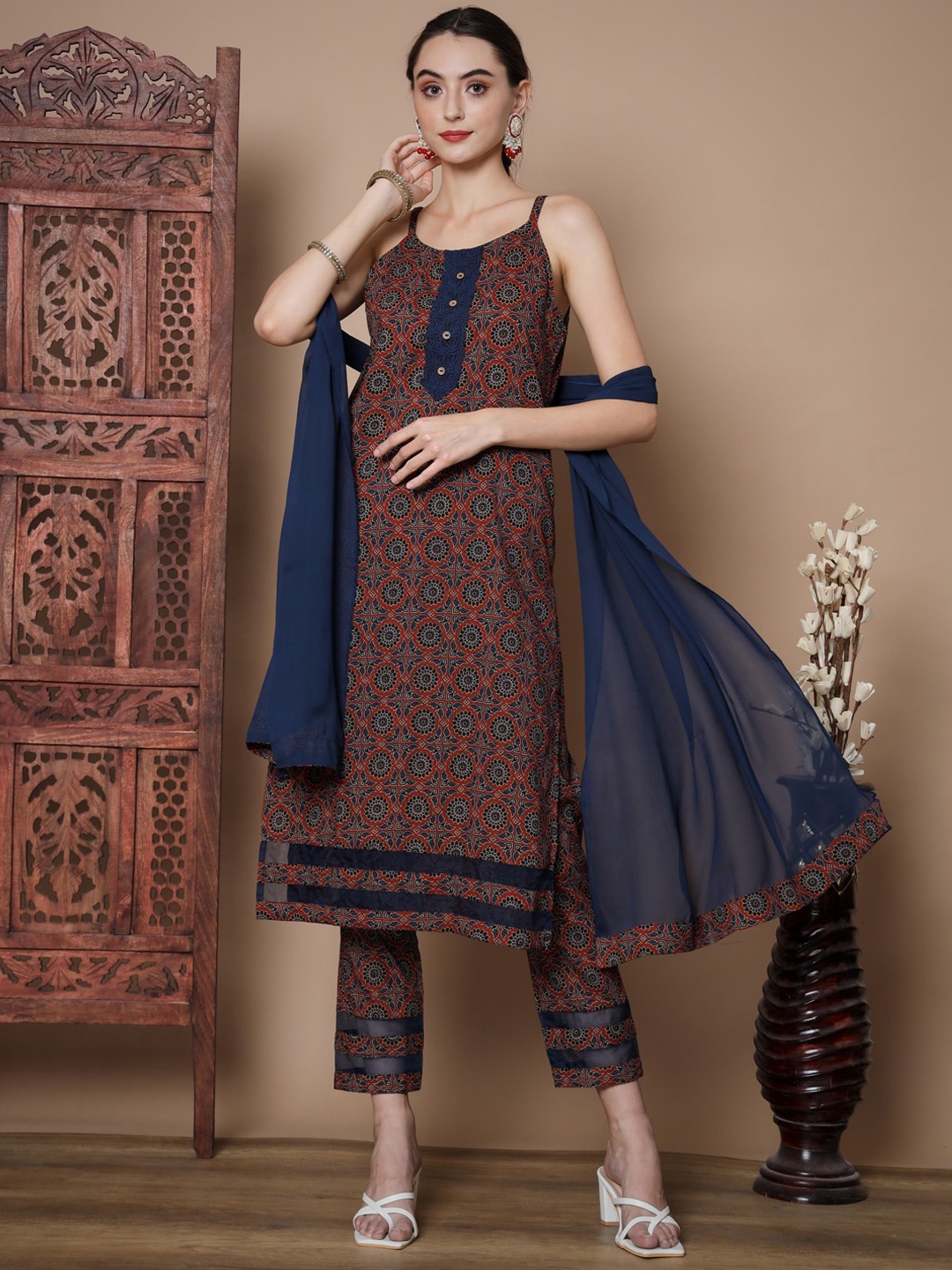 

Sangria Navy Blue & Maroon Ethnic Motifs Printed Pure Cotton Kurta & Trousers With Dupatta