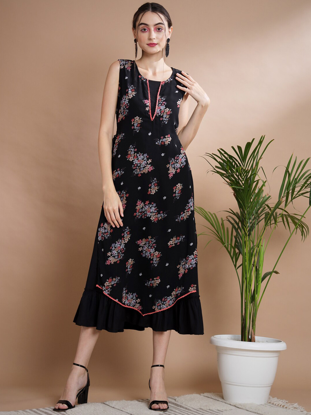 

Sangria Floral Printed Layered Georgette A-Line Midi Dress, Black