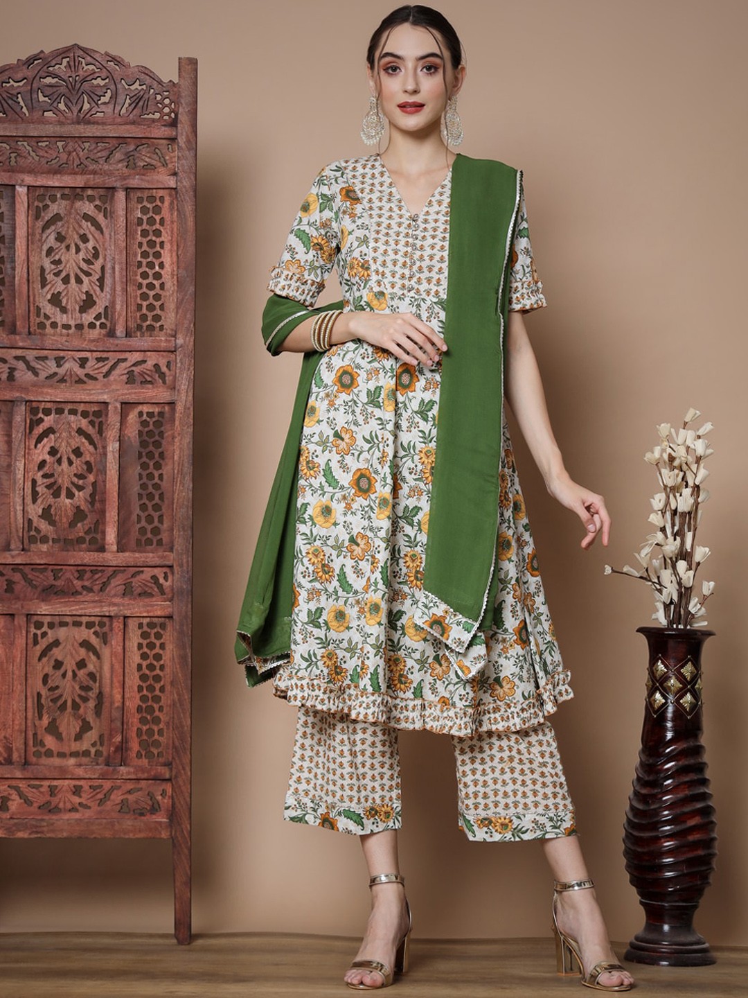 

Sangria Green Floral Printed Pure Cotton A-line Kurta With Trousers & Dupatta