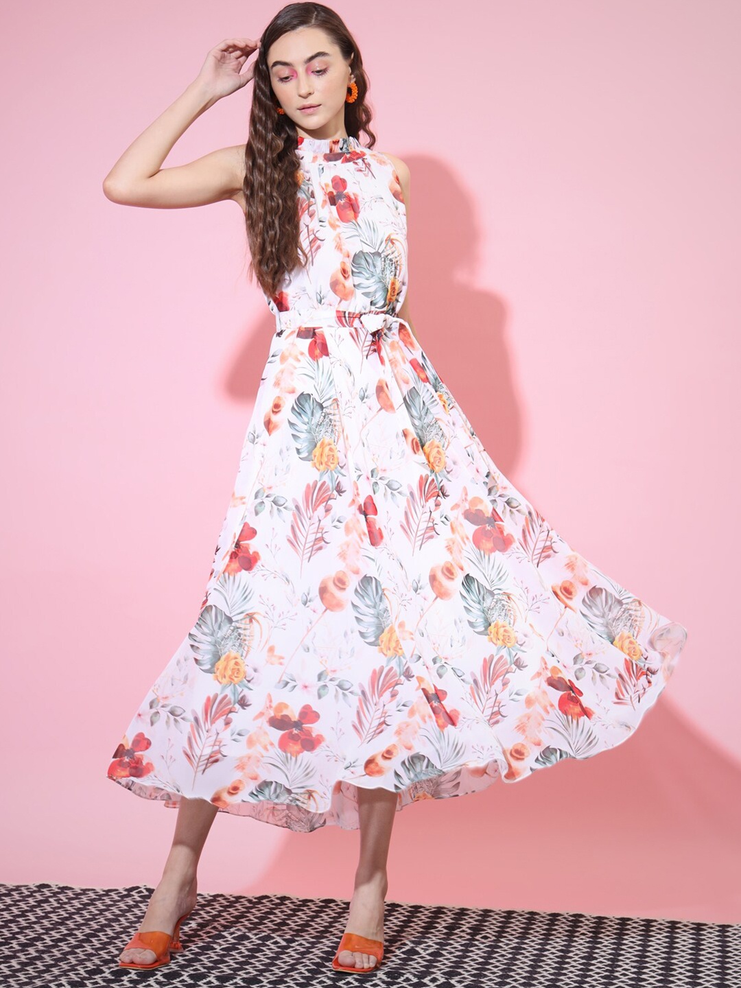 

Sangria Floral Printed Georgette Fit & Flare Maxi Dress, White