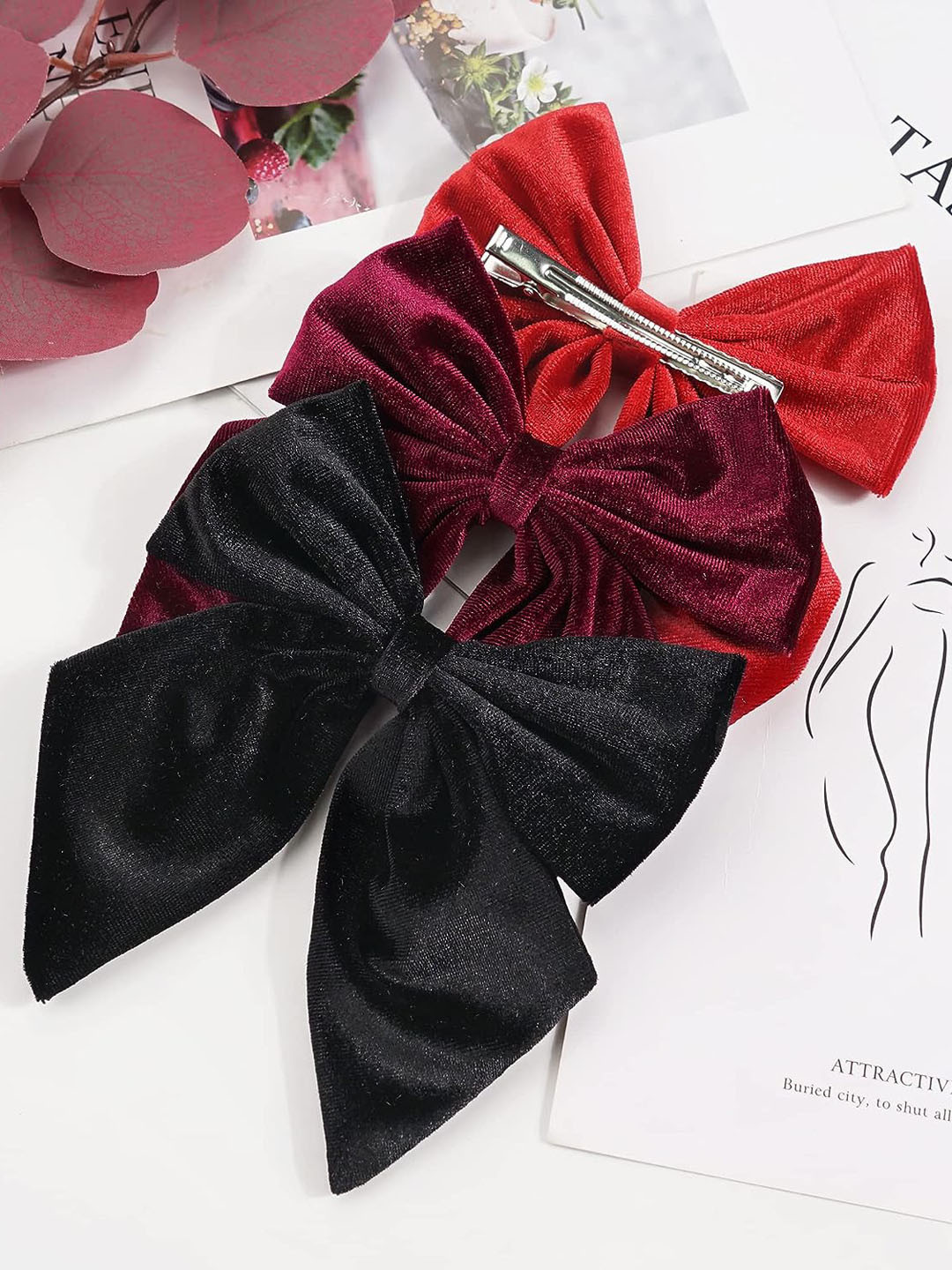 

CHANDERKASH Set Of 3 Assorted Velvet Bow Alligator Hair Clips