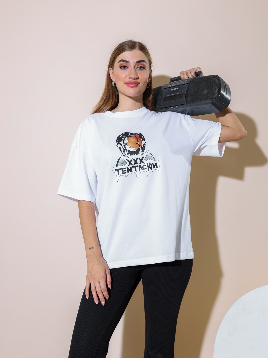 

Stylecast X Hersheinbox Graphic Printed Pure Cotton Oversized T-shirt, White