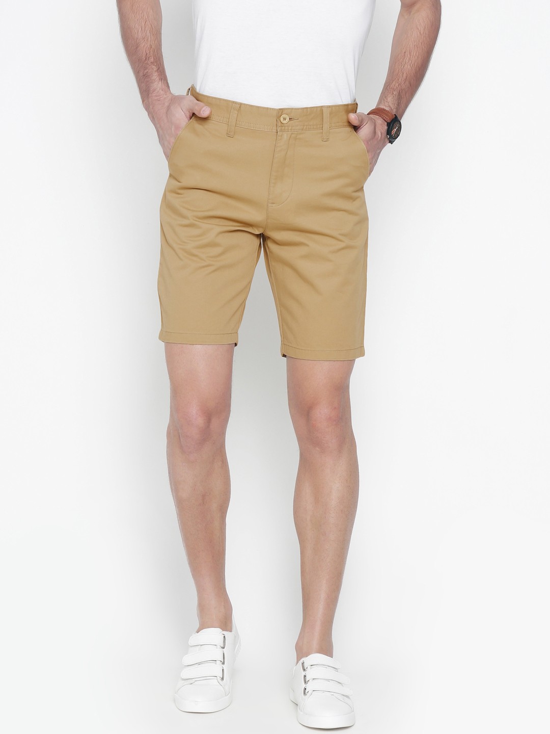 

Balista Men Tan Brown Solid Regular Fit Shorts